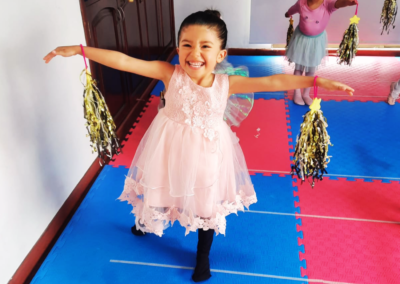 niña bailando ballet